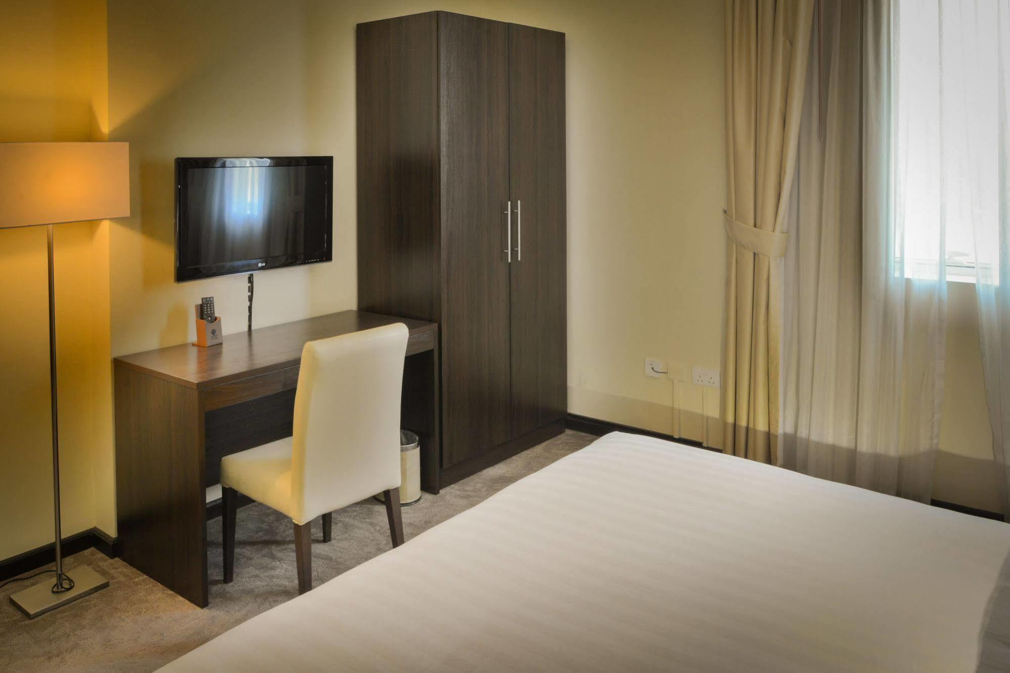 Golden Ocean Hotel 3*
